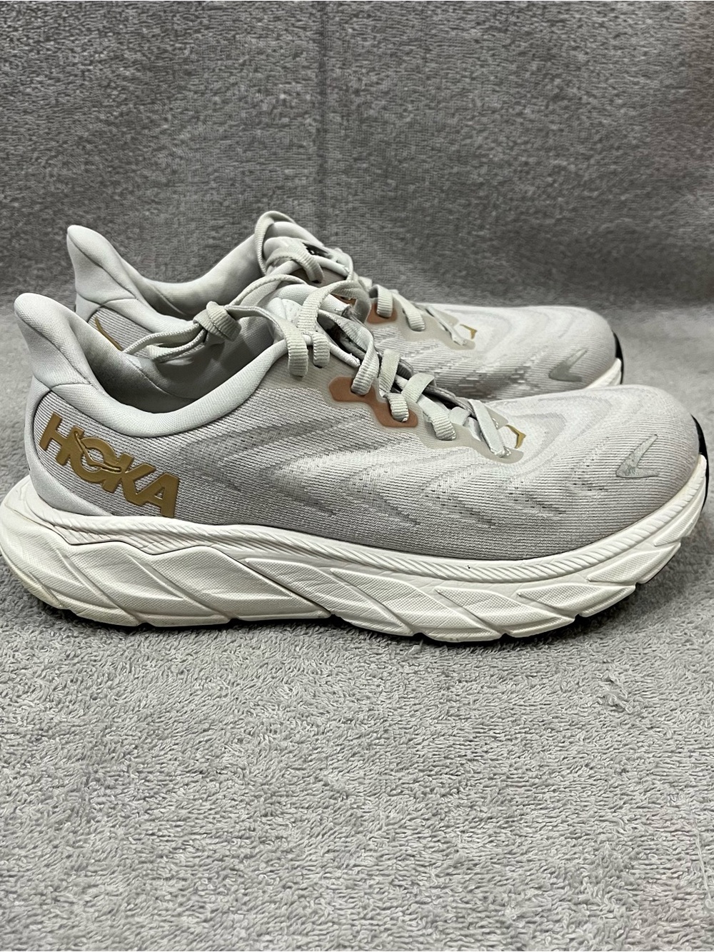 Hoka One Arahi 6 Women's Size 5 Blanc De Blanc/Rose Gold  Shoes No Insoles